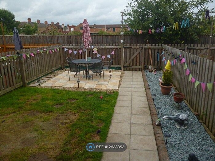 4 Bedroom Terraced House To Rent In Patrick St Mews, Grimsby, DN32