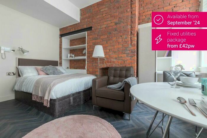 Apartment To Rent In King Street, Studio Apartment, M2