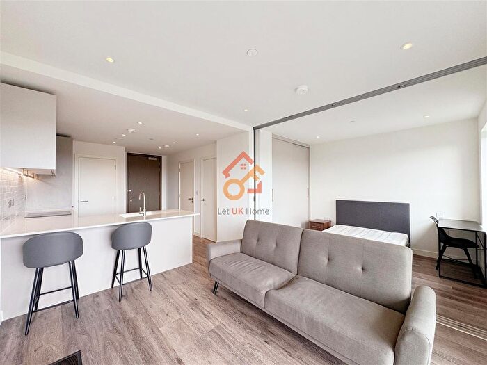 Studio To Rent In Azure House, Brook Road, London, N8