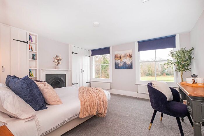 3 Bedroom Terraced House For Sale In West Place, London, SW19