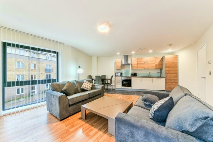 2 Bedroom Apartment To Rent In Windsor Court, Bow, London, E3