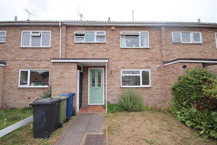 3 Bedroom Terraced House To Rent In Grayling Close, Cambridge, CB4