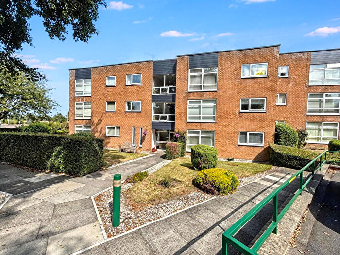2 Bedroom Flat For Sale In Napier Court, Whickham, Newcastle Upon Tyne, Tyne And Wear, NE16
