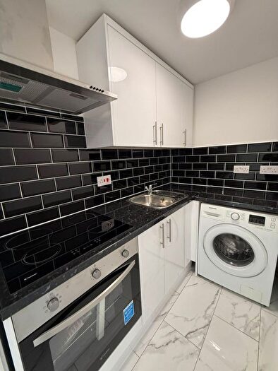 1 Bedroom Studio To Rent In Romford, RM6