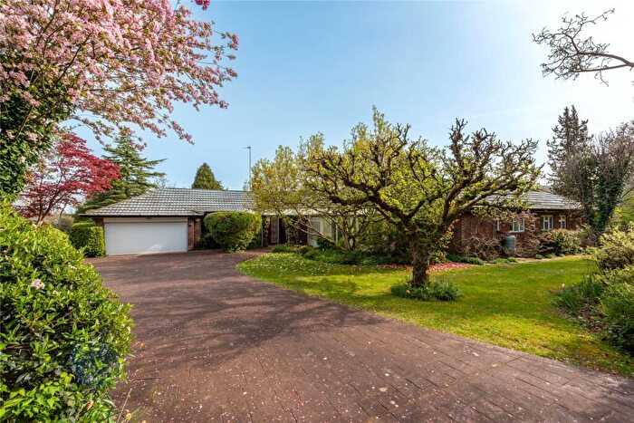 4 Bedroom Bungalow For Sale In Camilla Drive, Westhumble, Dorking, Surrey, RH5