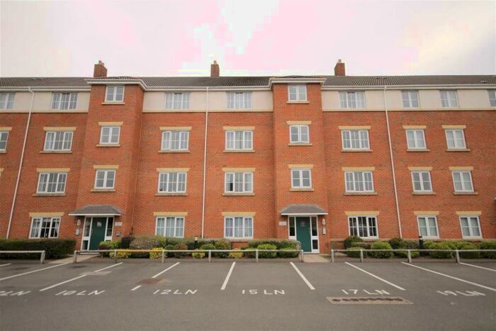 2 Bedroom Flat To Rent In Chesterfield, S40