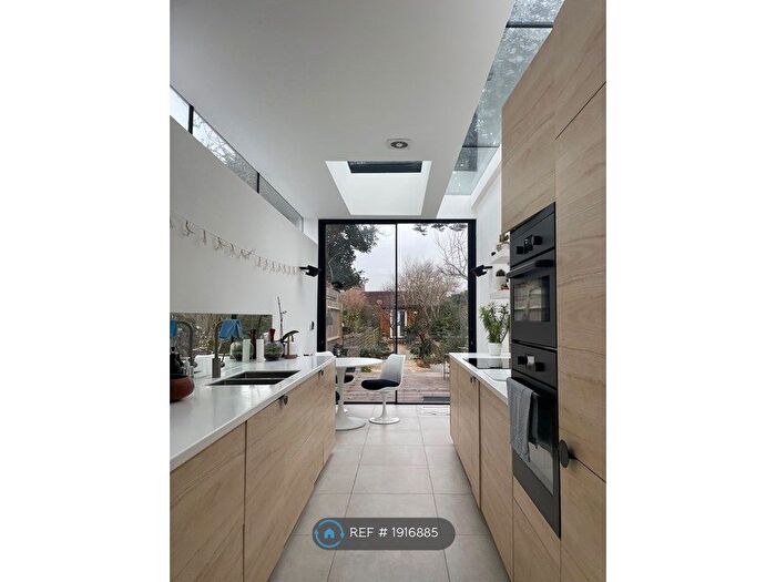 2 Bedroom Terraced House To Rent In New Road, Shoreham By Sea, BN43