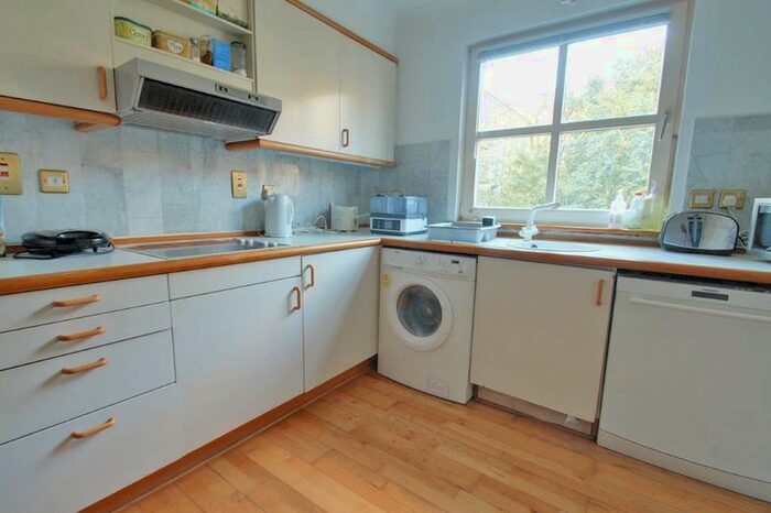 4 Bedroom Property To Rent In Princes Court, London, SE16
