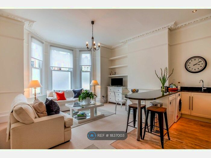 1 Bedroom Flat To Rent In Alderbrook Road, London, SW12