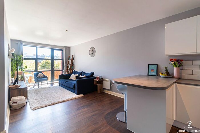 2 Bedroom Flat For Sale In Camden Village, Camden Street, Jewellery Quarter, B1