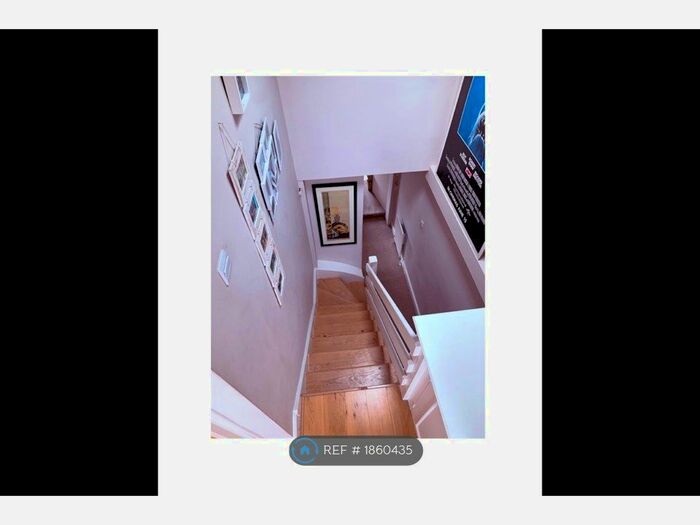 1 Bedroom Flat To Rent In Earlsfield Road, London, SW18