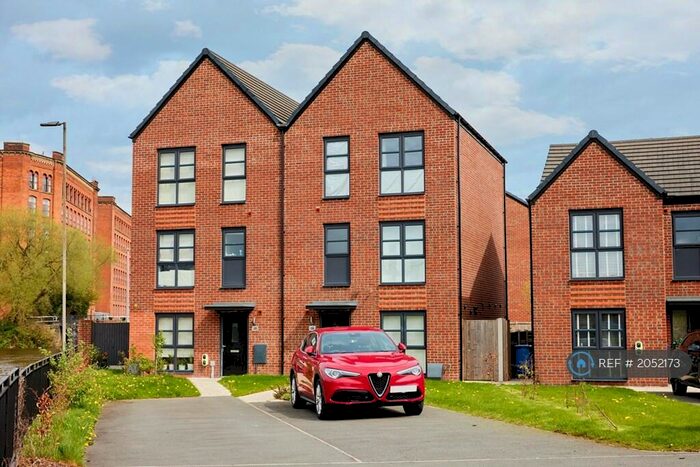 4 Bedroom Semi-Detached House To Rent In Bourdon Street, Manchester, M40