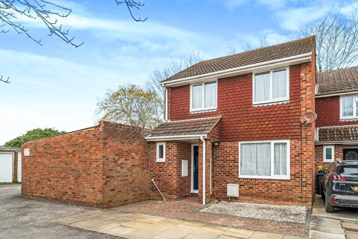 3 Bedroom Terraced House For Sale In Sandown Lees, Sandwich, CT13
