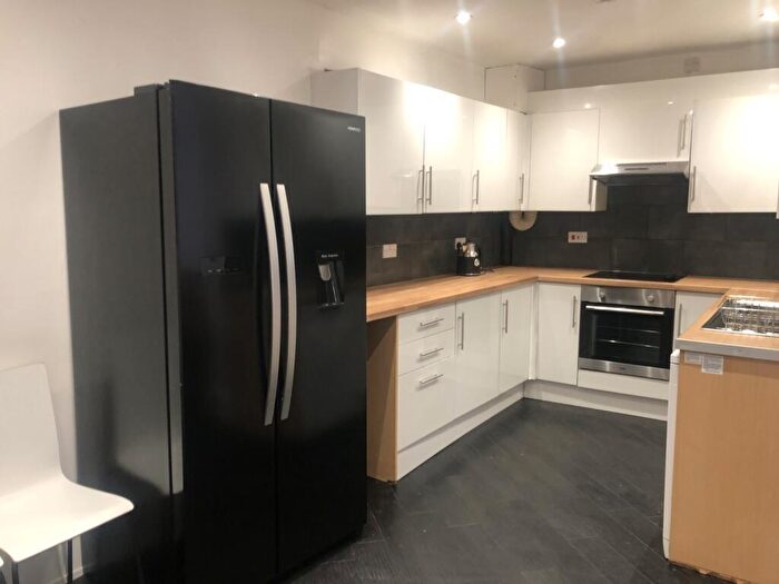 6 Bedroom House To Rent In B Hockley, Nottingham, NG1