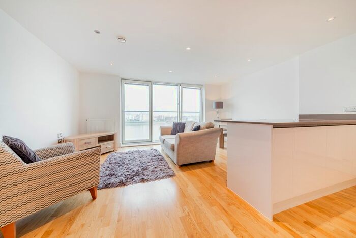 1 Bedroom Flat To Rent In Kings Lodge, Victoria Parade, Greenwich, London, SE10