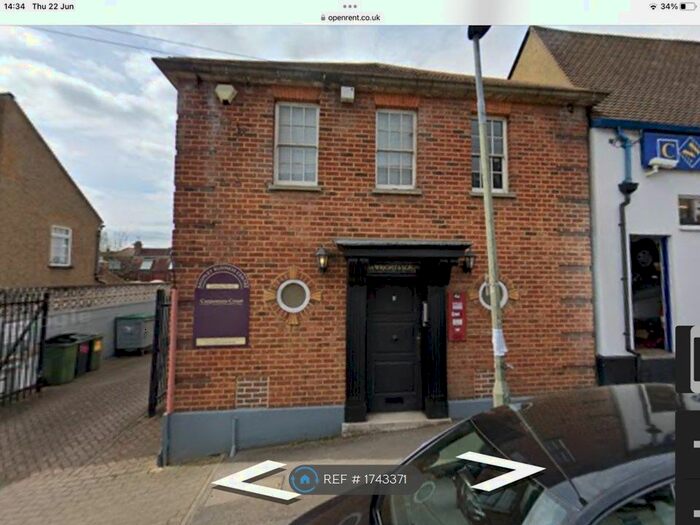 1 Bedroom Flat To Rent In Carpenters Court, Bromley, BR1