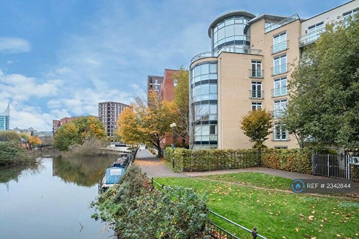 2 Bedroom Flat To Rent In Kenavon Drive, Reading, RG1
