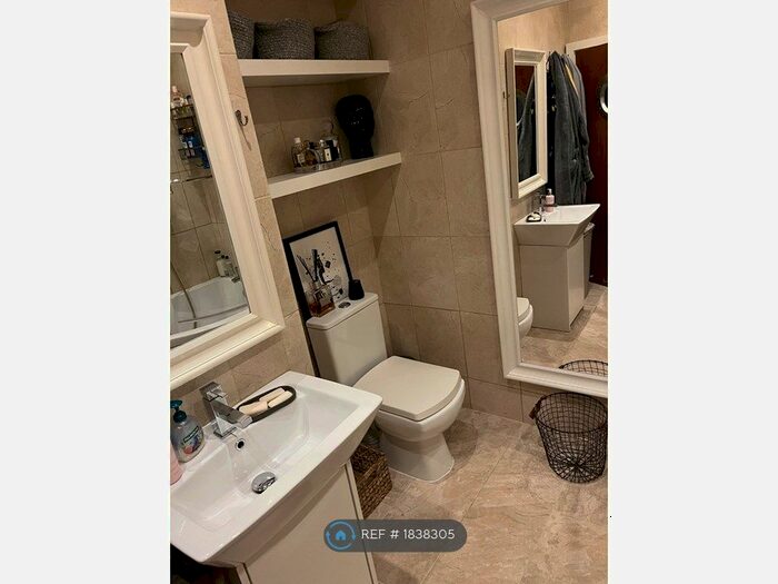 2 Bedroom Terraced House To Rent In Clarendon Road, London, CR0