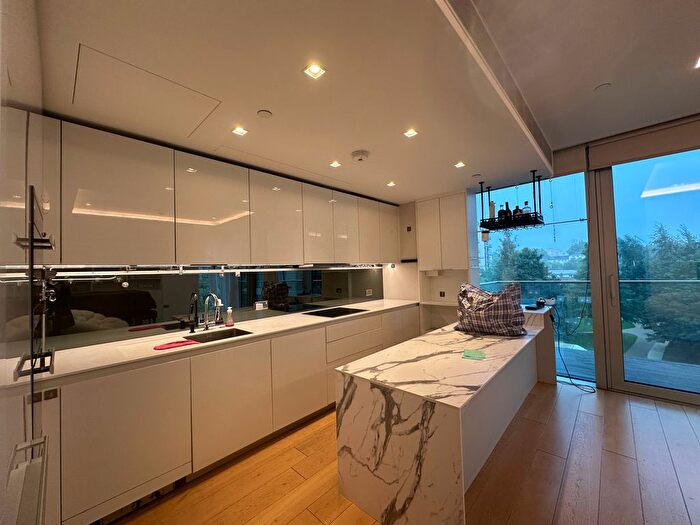 3 Bedroom Flat To Rent In Lillie Square, London, SW6