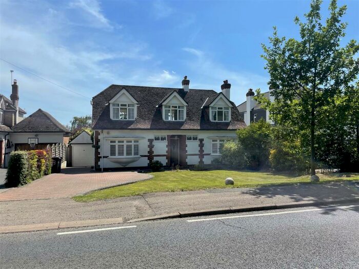 3 Bedroom Detached House To Rent In The Ridgeway, Northaw, /Cuffley, EN6