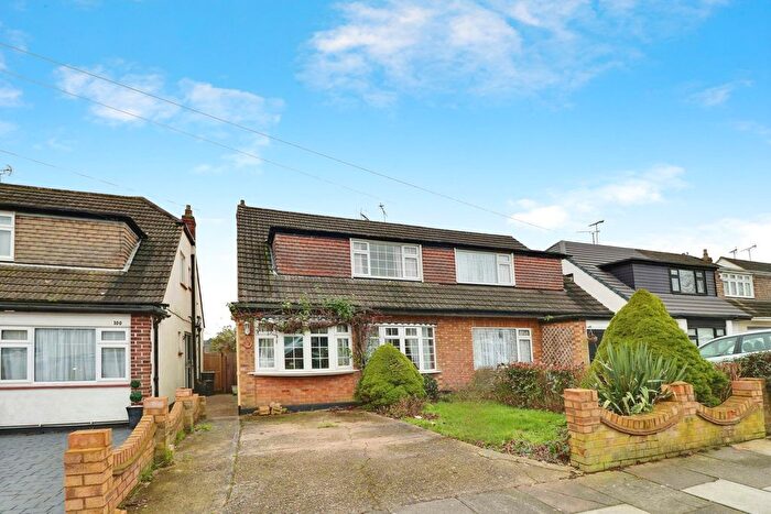4 Bedroom Semi-Detached House To Rent In Springwater Road, Leigh-On-Sea, SS9