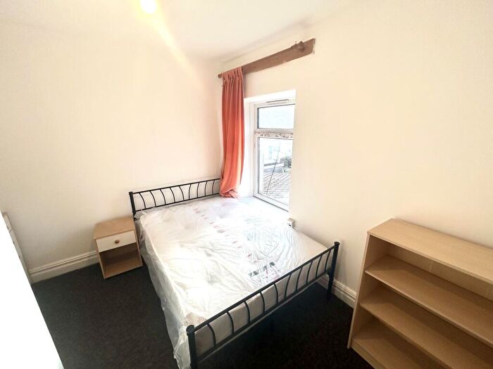 4 Bedroom House Of Multiple Occupation To Rent In Queen Street, , Treforest, CF37