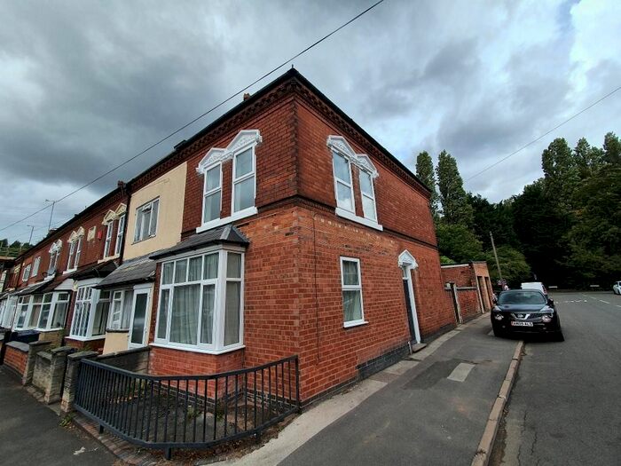 3 Bedroom End Of Terrace House To Rent In Bond Street, Stirchley, Birmingham, B30