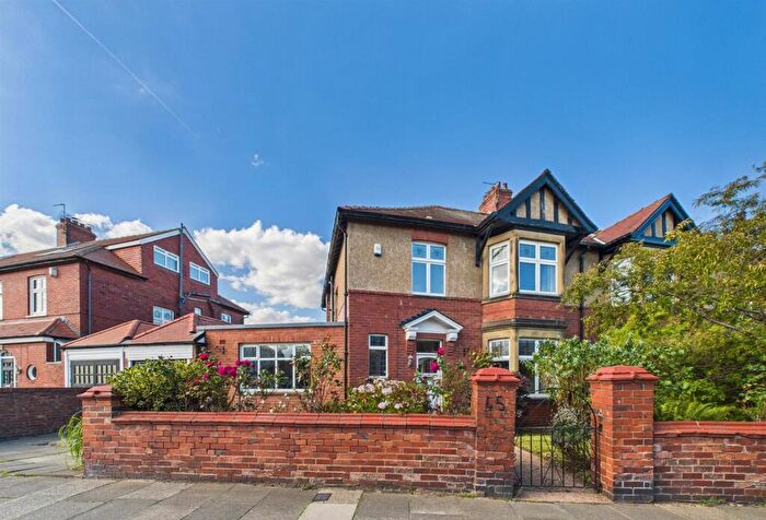 4 Bedroom Semi-Detached House For Sale In King Edward Road, Tynemouth, NE30