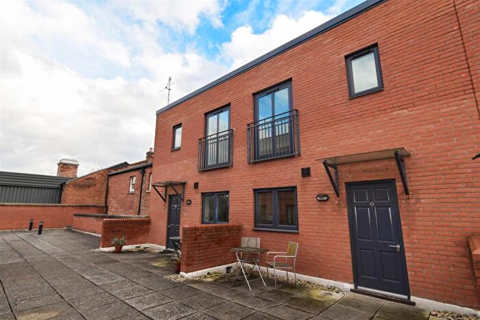 2 Bedroom Duplex To Rent In Regent Grove, Leamington Spa, CV32