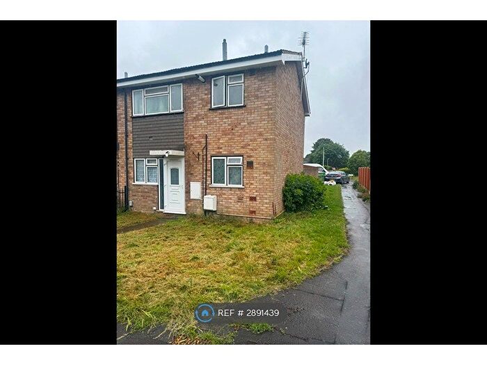 3 Bedroom End Of Terrace House To Rent In Grangeway, Luton, LU5