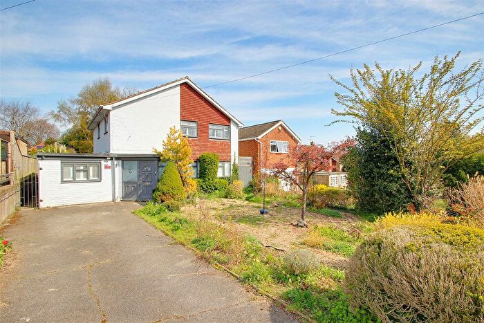 5 Bedroom Detached House To Rent In York Close, Kings Langley, WD4