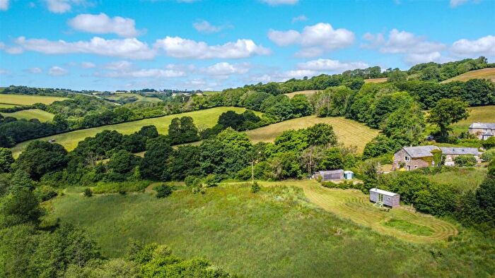 4 Bedroom Detached House For Sale In Duloe, Liskeard, PL14