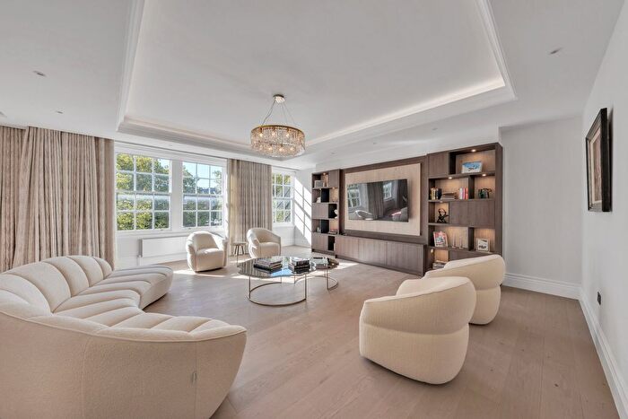 6 Bedroom Flat For Sale In Park Road, London, NW8