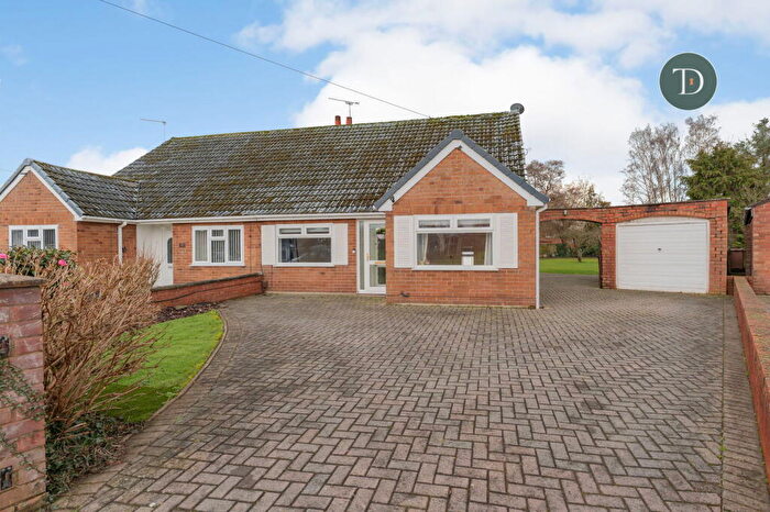 3 Bedroom Semi Detached House For Sale In The Green, Whitby, Ellesmere Port, CH65