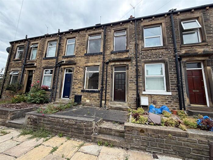 2 Bedroom Terraced House For Sale In Cheltenham Place, Halifax, HX3