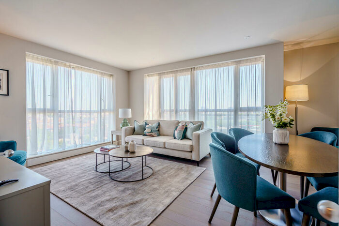 2 Bedroom Apartment To Rent In Westferry Circus, London, E14