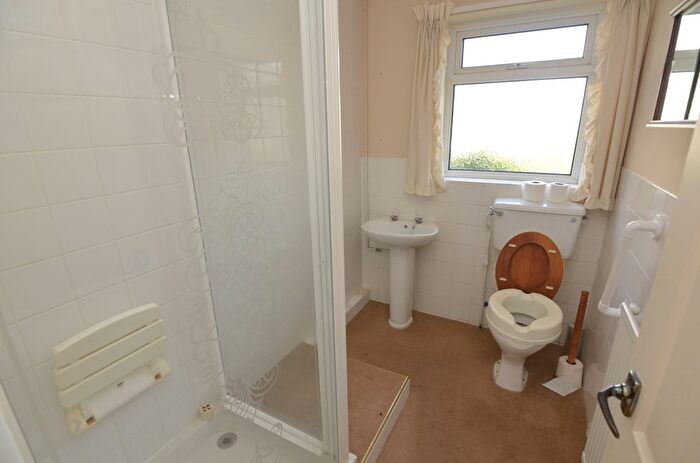 2 Bedroom Detached Bungalow For Sale In Upperfield Drive, Felixstowe, IP11