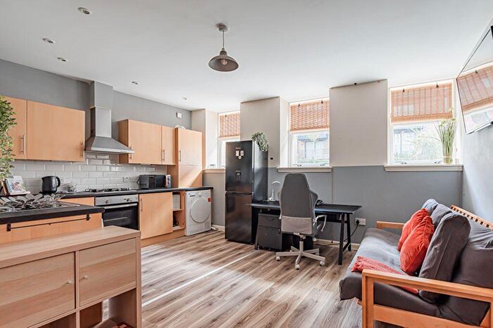 1 Bedroom Flat For Sale In Watson Crescent Lane, Edinburgh, EH11