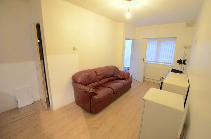 1 Bedroom Flat To Rent In Conrad Road, Radford, Coventry, CV6