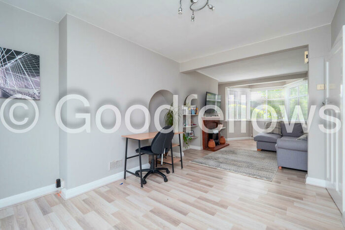 3 Bedroom House To Rent In Central Road, Morden, Surrey, SM4