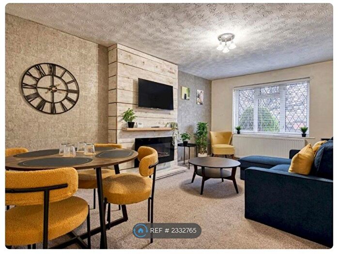 2 Bedroom Semi-Detached House To Rent In Hartwell Close, Manchester, M11