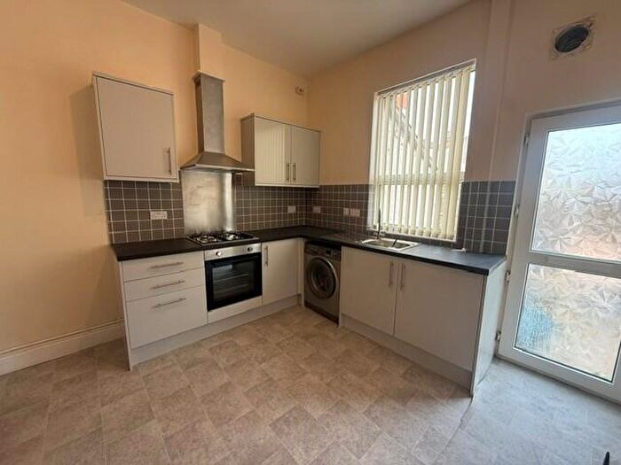 4 Bedroom House To Rent In Radbourne Street, Derby, DE22