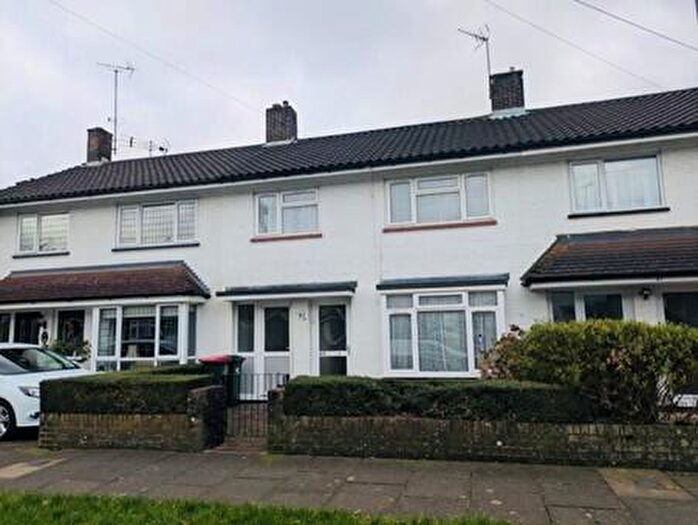 3 Bedroom House To Rent In Tilgate, RH10