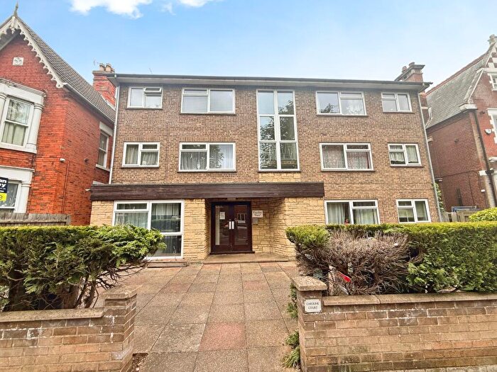 2 Bedroom Apartment To Rent In Park Road, Peterborough, PE1