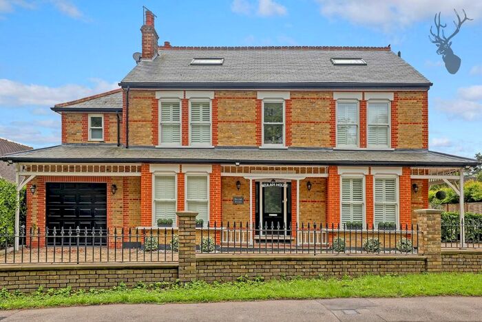 5 Bedroom Detached House To Rent In Coppice Row, Theydon Bois, Epping, CM16