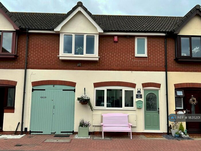 2 Bedroom Terraced House To Rent In Kings Mews, Cleethorpes, DN35