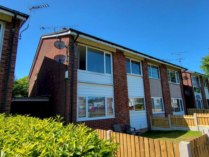 2 Bedroom Flat To Rent In Wollenscroft, Stainburn, Workington, CA14