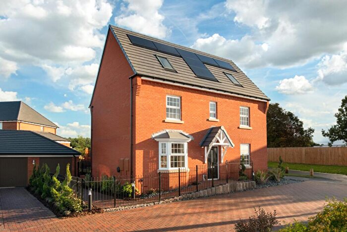 5 Bedroom Detached House For Sale In Stratford Drive Overstone, NN6