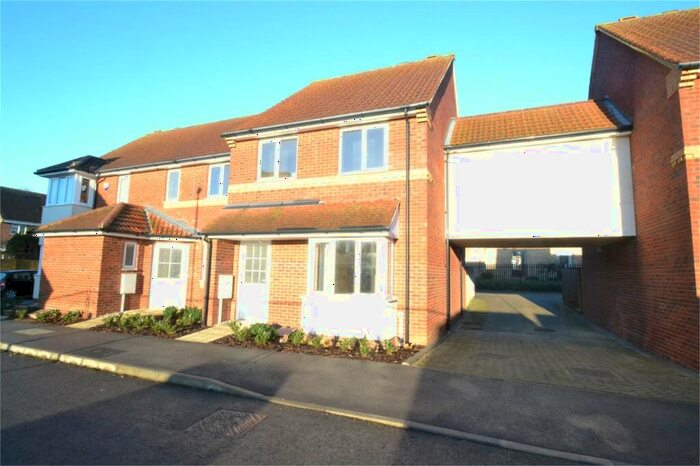 3 Bedroom Terraced House To Rent In East Glebe Close, Corby, NN17