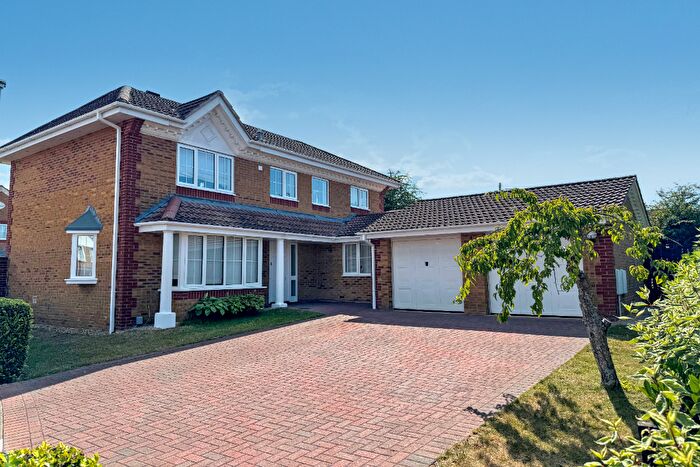 4 Bedroom Detached House For Sale In Clayhill Copse, Peatmoor, Swindon, SN5